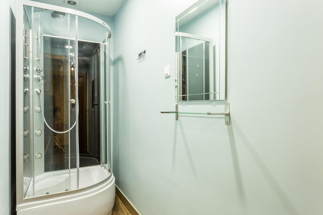 Greenwood Hostel Centrum Варшава Екстер'єр фото