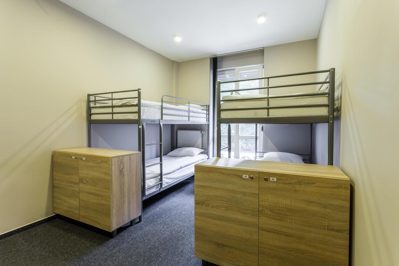 Greenwood Hostel Centrum Варшава Екстер'єр фото